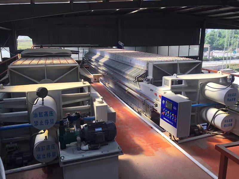 客戶壓濾機(jī)使用現(xiàn)場