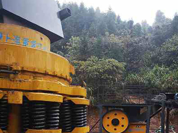 破碎機(jī)客戶使用現(xiàn)場